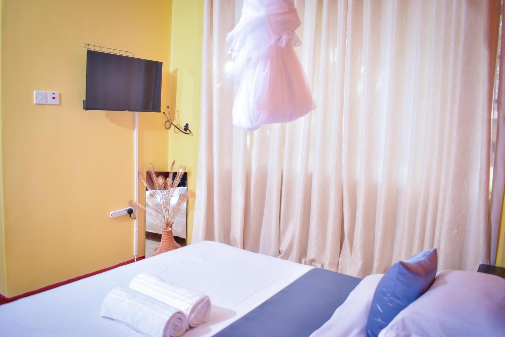 Madini Furnished Apartment 1 Near Jkia Sgr 나이로비 외부 사진