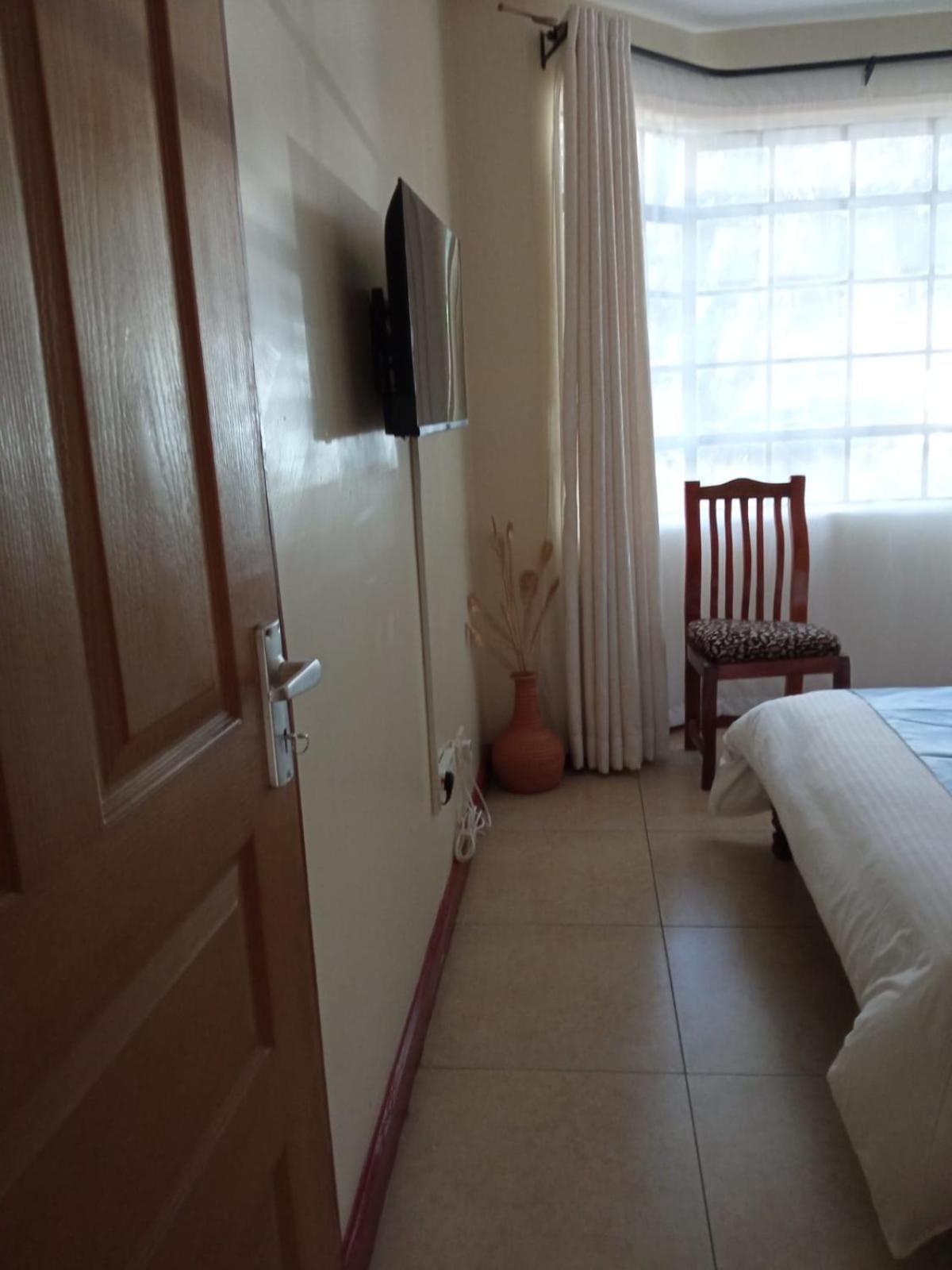 Madini Furnished Apartment 1 Near Jkia Sgr 나이로비 외부 사진