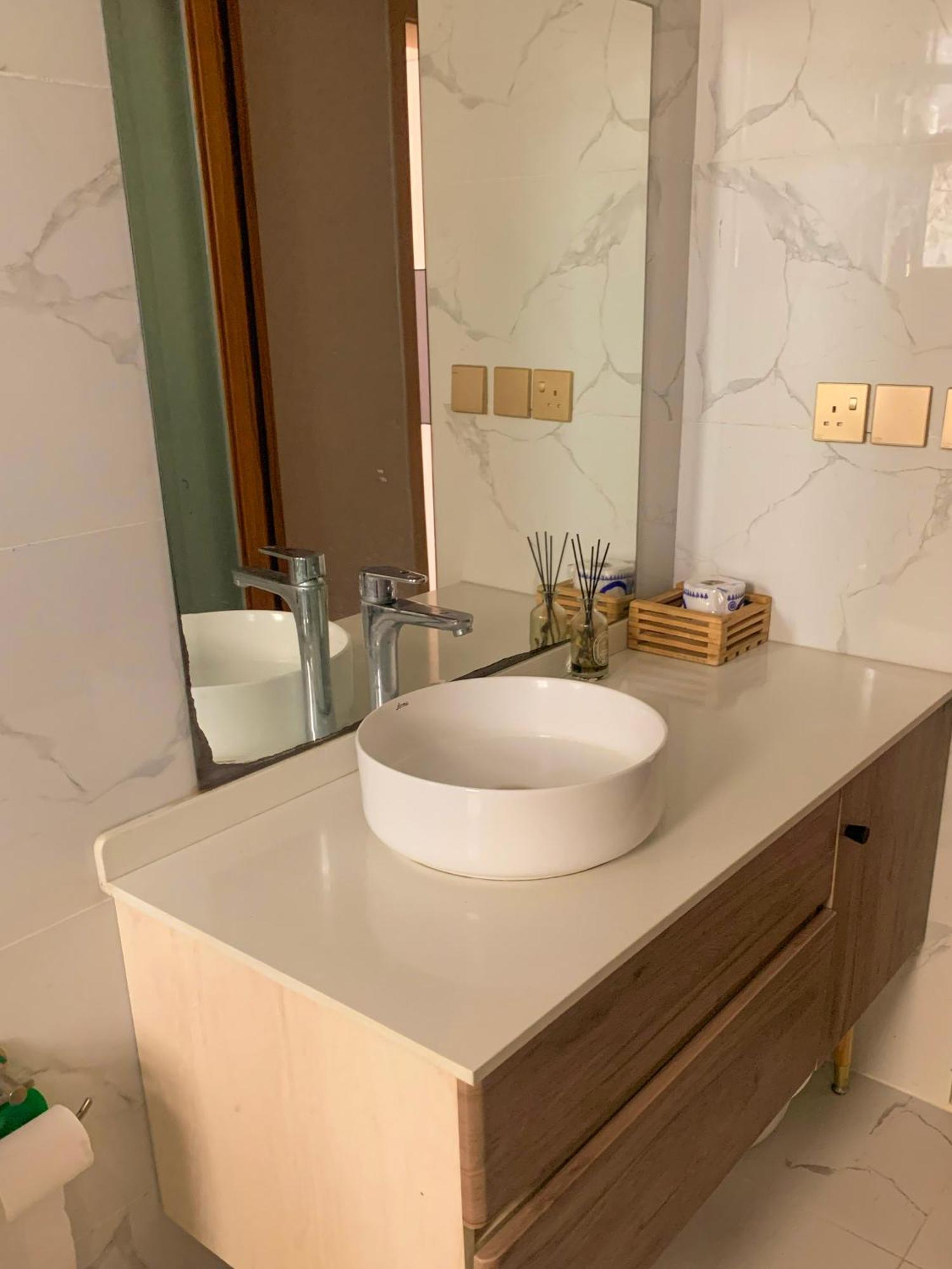 Madini Furnished Apartment 1 Near Jkia Sgr 나이로비 외부 사진