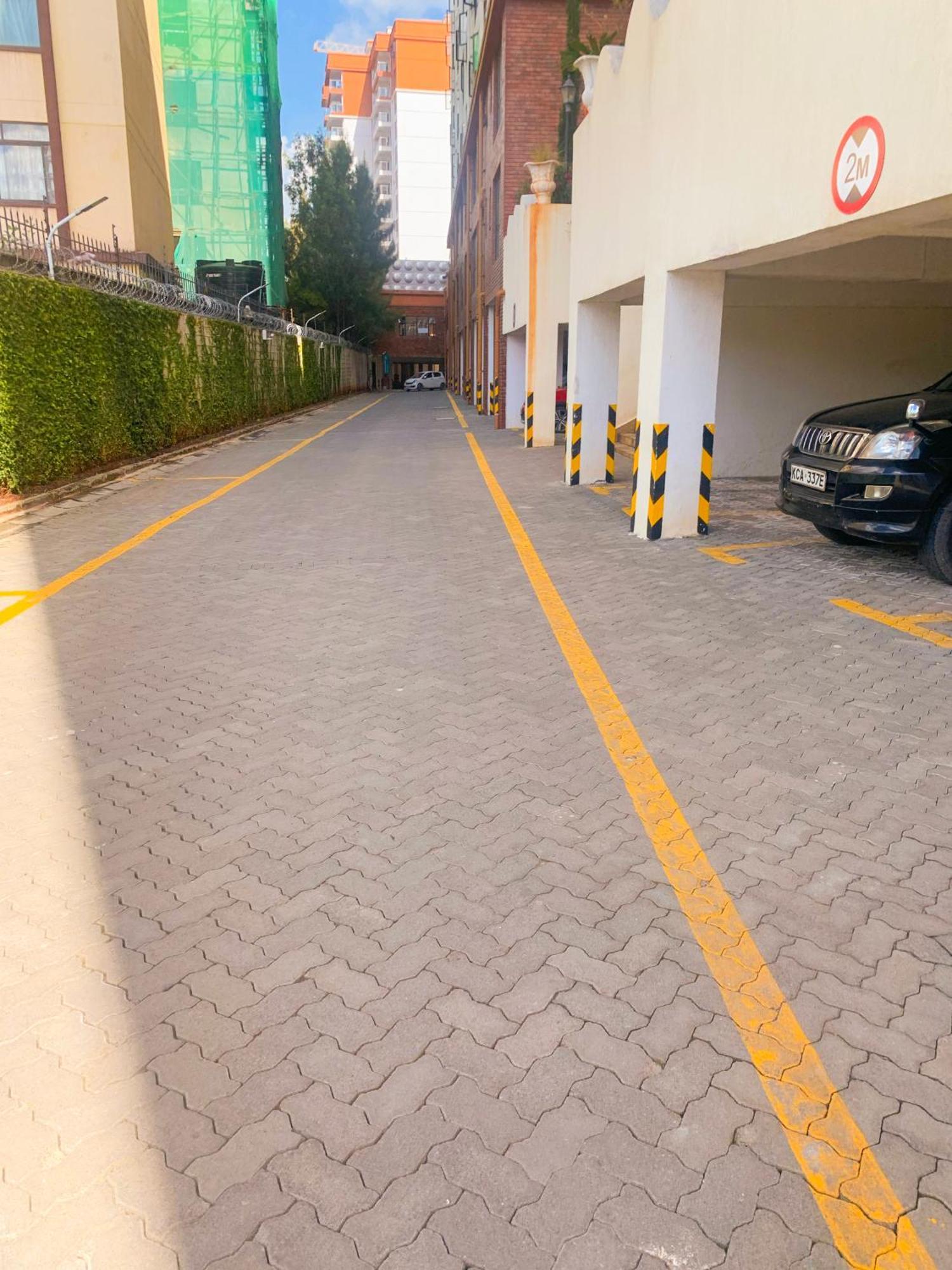 Madini Furnished Apartment 1 Near Jkia Sgr 나이로비 외부 사진